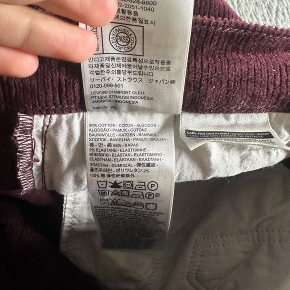 Levi's Ribcage Pant Women 28x33 Red Cotton Corduroy Chino Bootcut Preppy Stretch - Picture 5 of 12